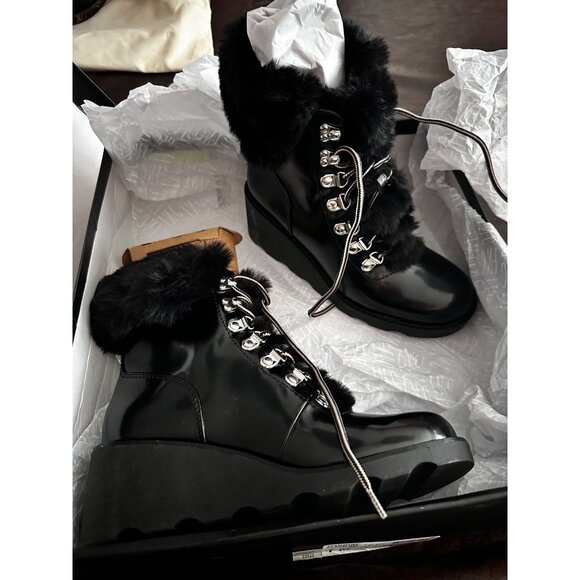 NEW in box INC Womens Hannia Padded Insole Lace Up Booties sz 7 (fits 6.5) - Picture 6 of 6